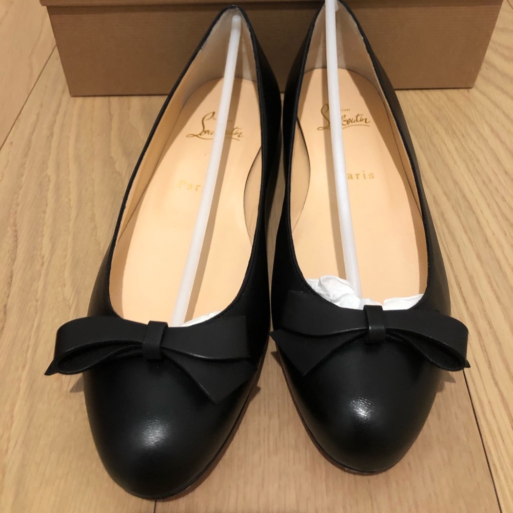 Christian Louboutins Simplenodo Flats calfskin